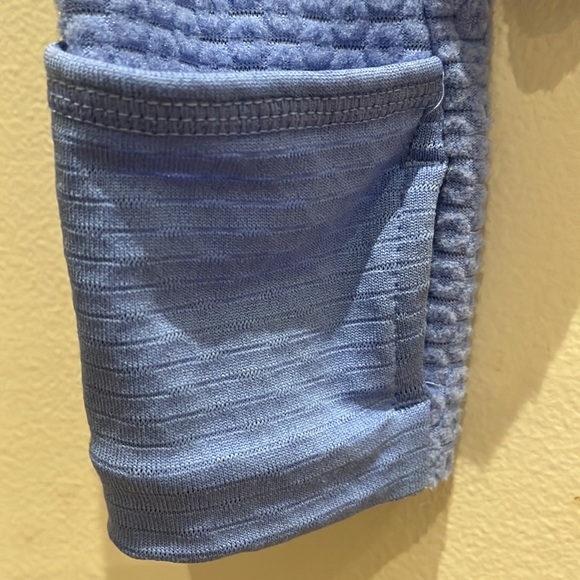 Nike Womens DRI-FIT long Sleeve - Picture 2 of 5